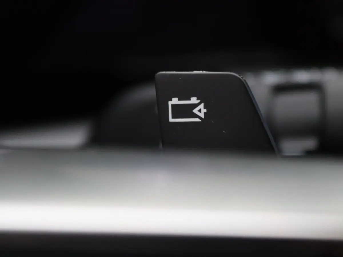 EV60 Optimum Charge Techno Apple Carplay/Android Auto | Climate