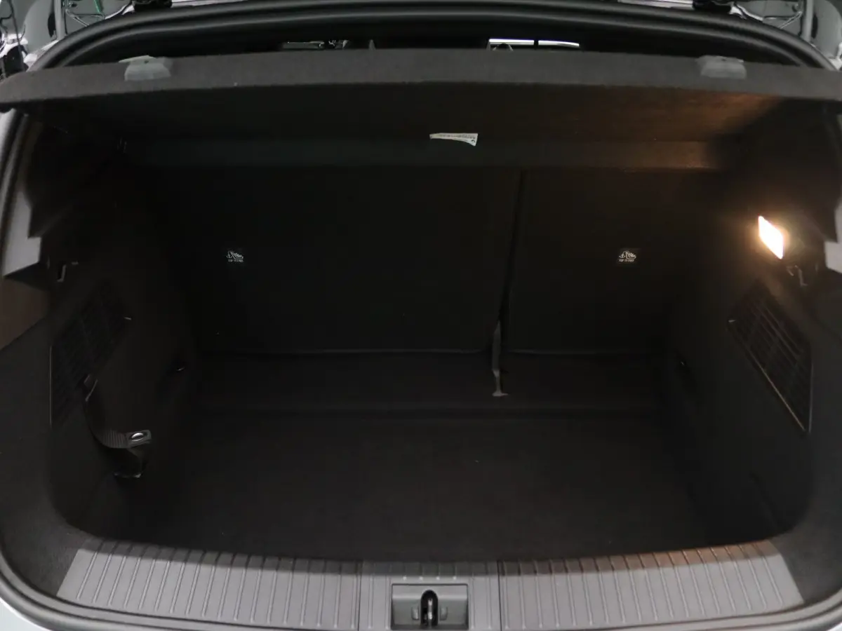 EV60 Optimum Charge Techno Apple Carplay/Android Auto | Climate