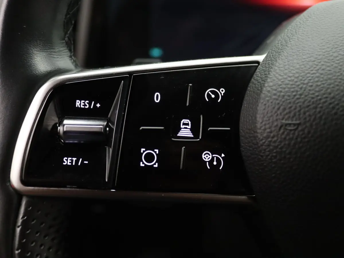 EV60 Optimum Charge Techno Apple Carplay/Android Auto | Climate