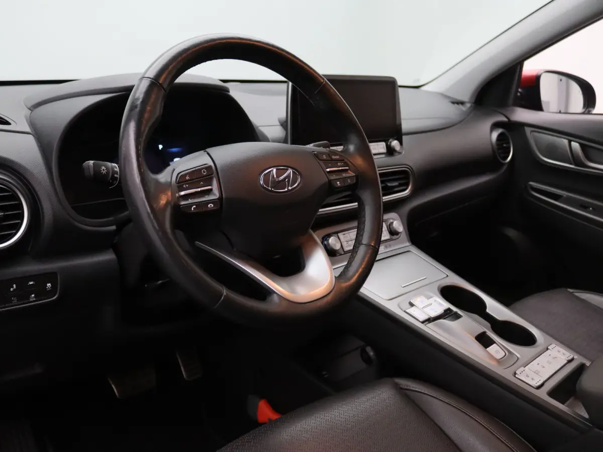 EV Limited 64 kWh Apple Carplay/Android Auto | Climate