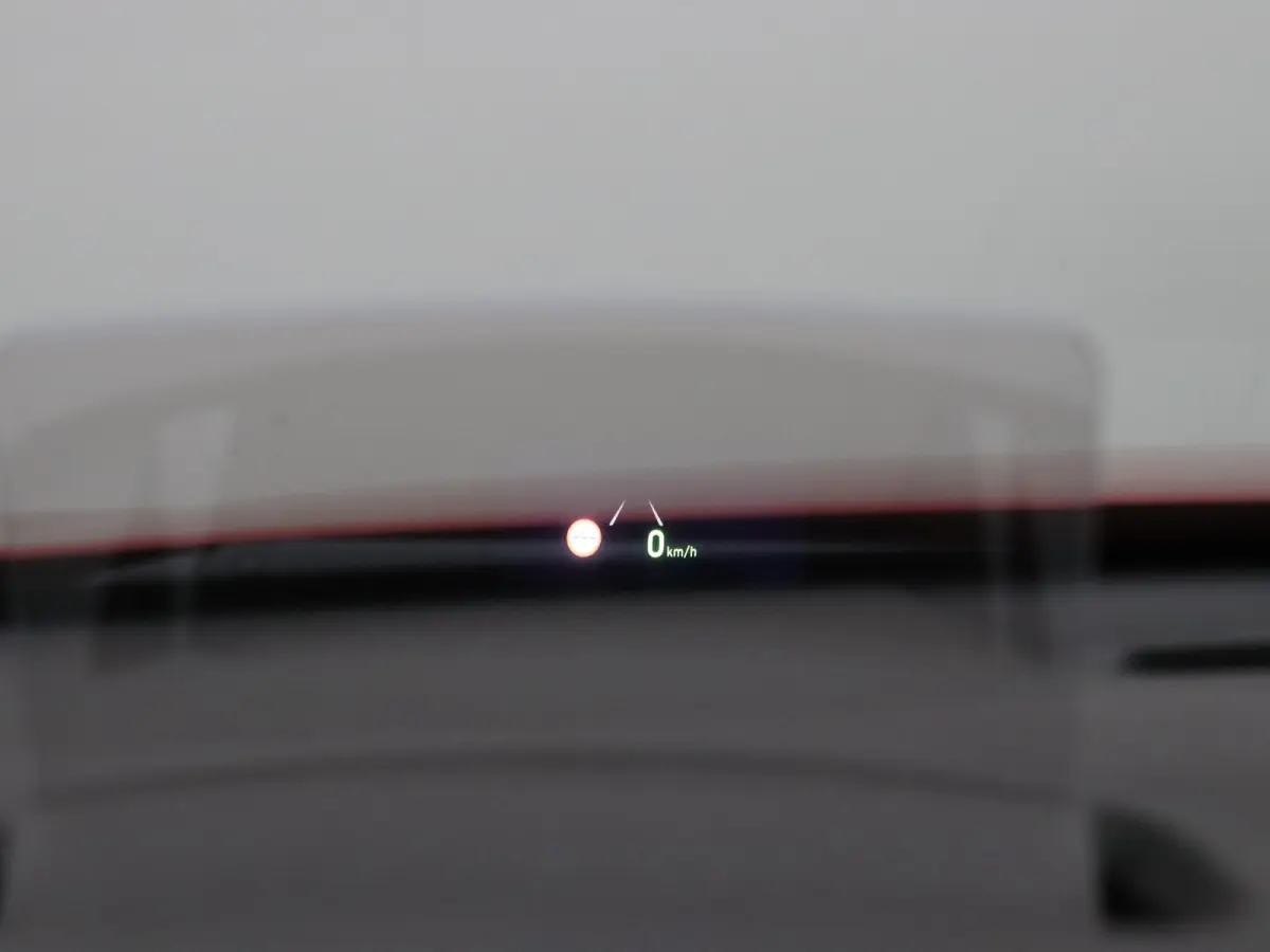 EV Limited 64 kWh Apple Carplay/Android Auto | Climate