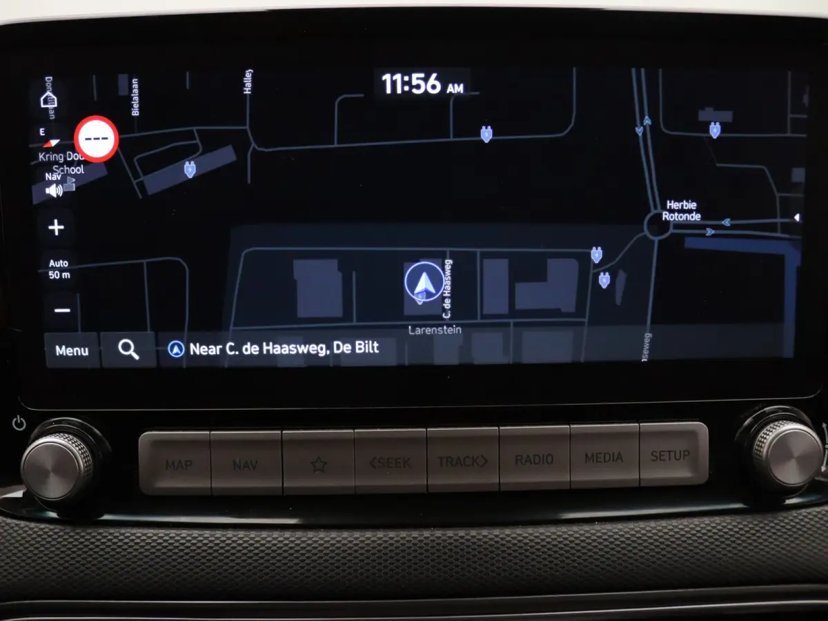 EV Limited 64 kWh Apple Carplay/Android Auto | Climate