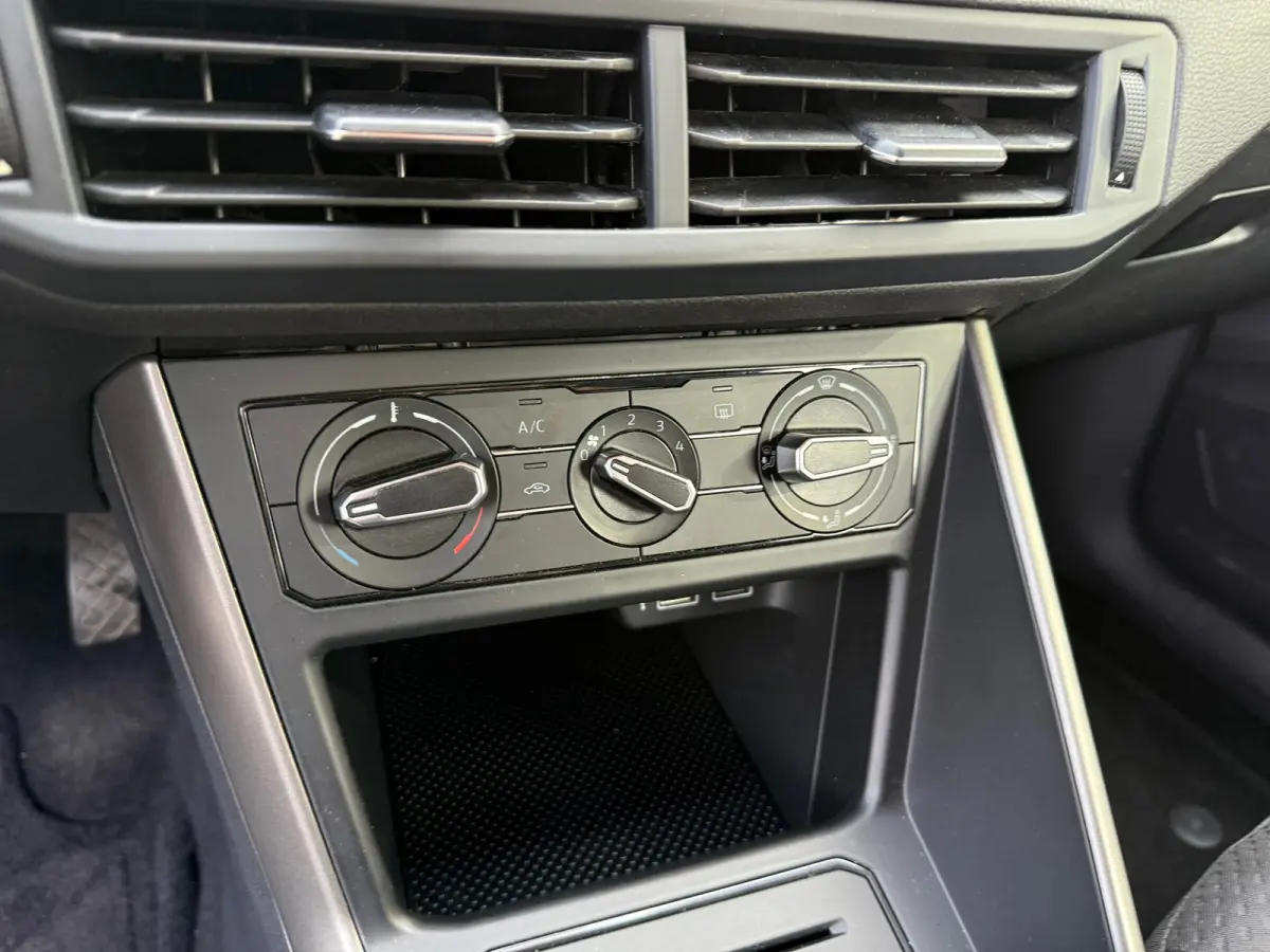 1.0 TSI Comfortline Business CRUISE I NAP I PDC I CARPLAY I NL AUTO