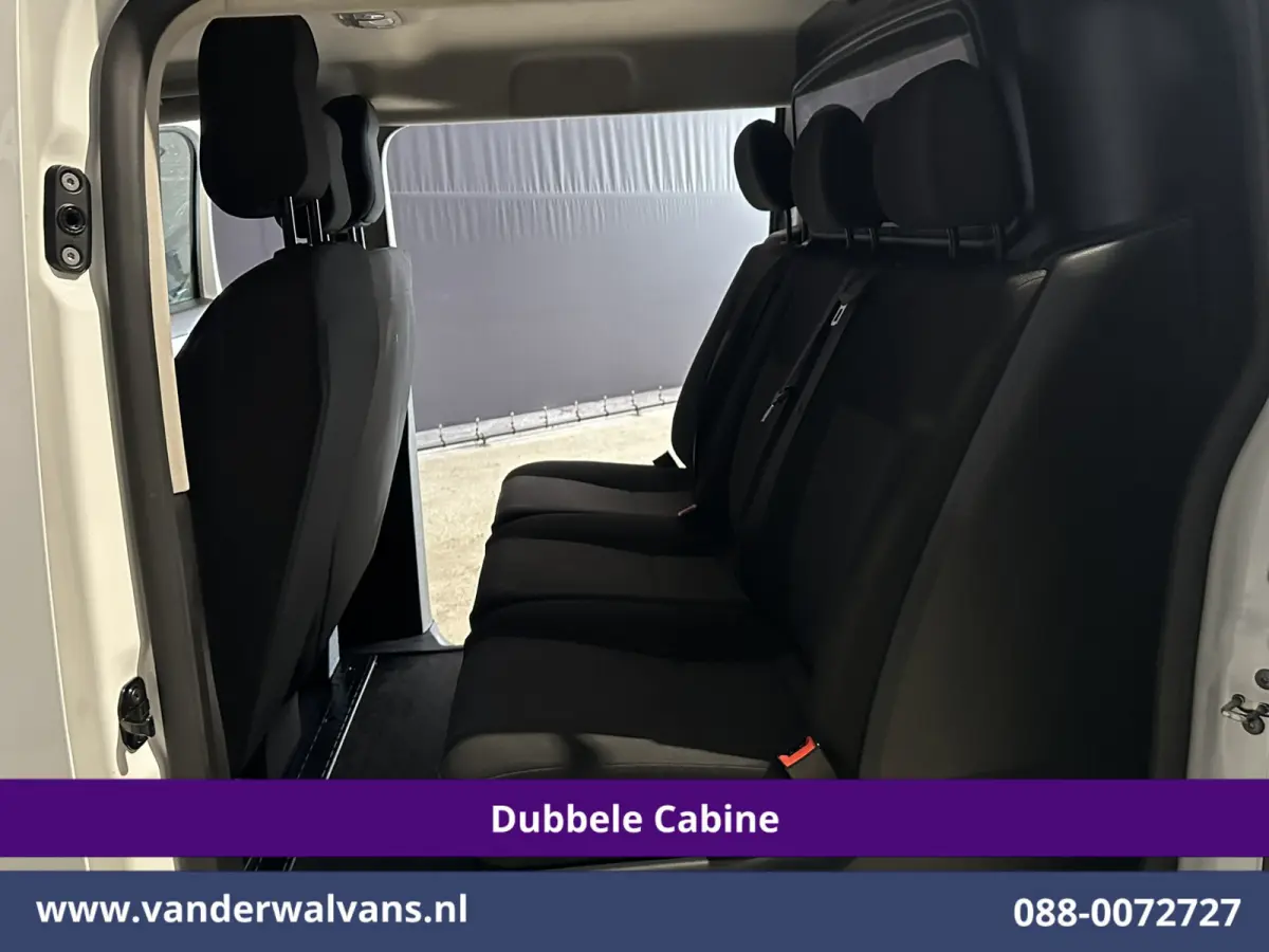2.0 BlueHDI 123pk L3H1 Dubbele Cabine Euro6 Airco | 6-Zits | 2x Zijdeur | Camera | Navigatie | Apple Carplay Android Auto, Cruisecontrol, Parkeersensoren, 2500kg Trekhaak