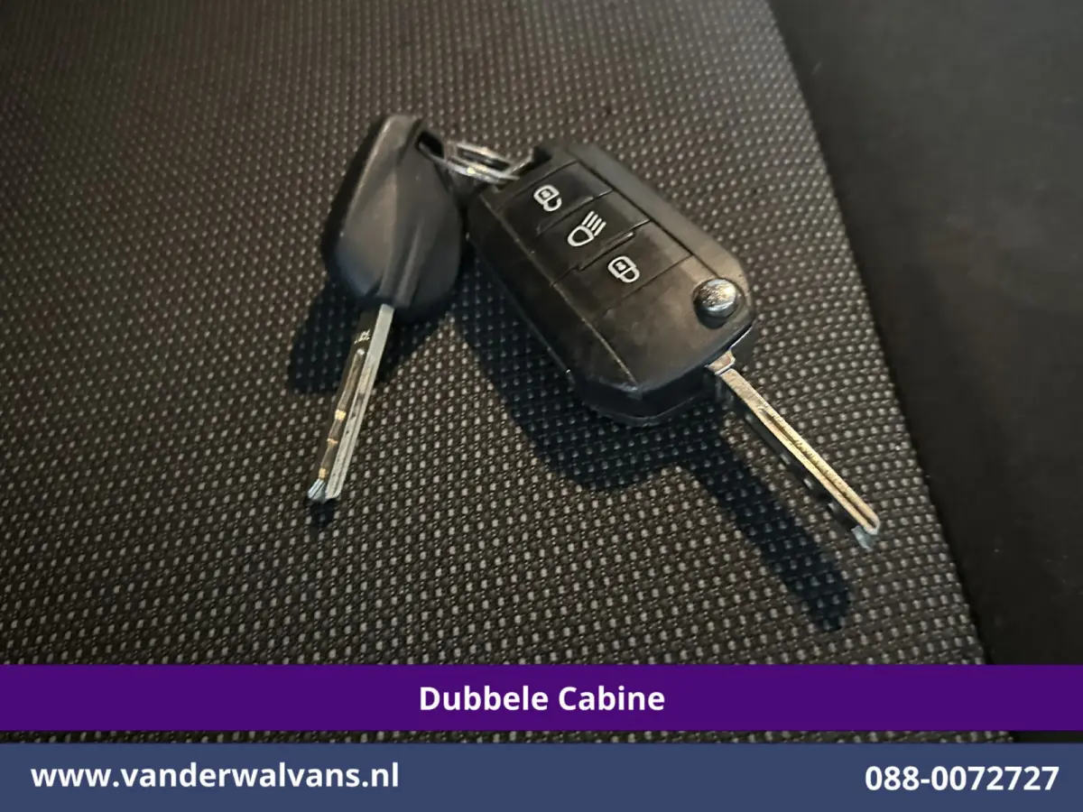 2.0 BlueHDI 123pk L3H1 Dubbele Cabine Euro6 Airco | 6-Zits | 2x Zijdeur | Camera | Navigatie | Apple Carplay Android Auto, Cruisecontrol, Parkeersensoren, 2500kg Trekhaak
