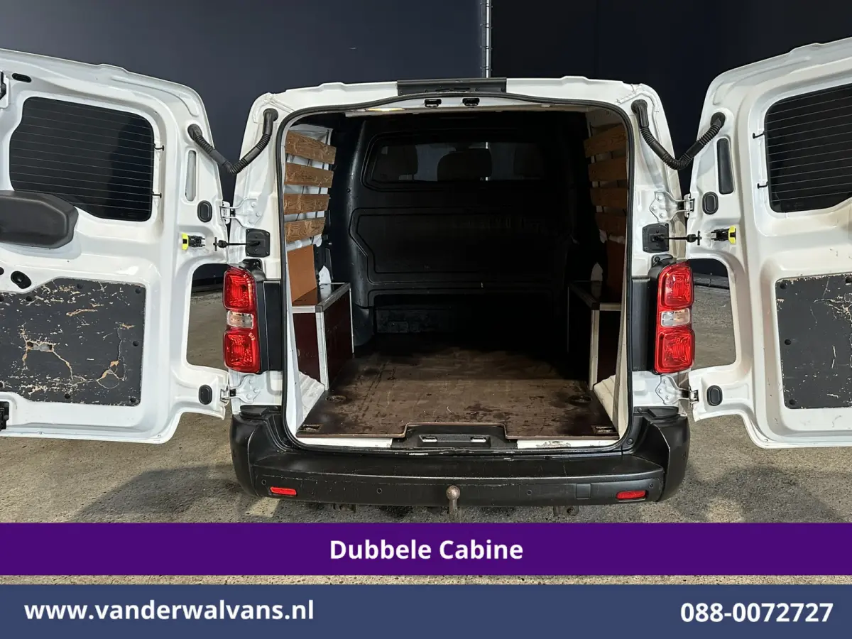 2.0 BlueHDI 123pk L3H1 Dubbele Cabine Euro6 Airco | 6-Zits | 2x Zijdeur | Camera | Navigatie | Apple Carplay Android Auto, Cruisecontrol, Parkeersensoren, 2500kg Trekhaak