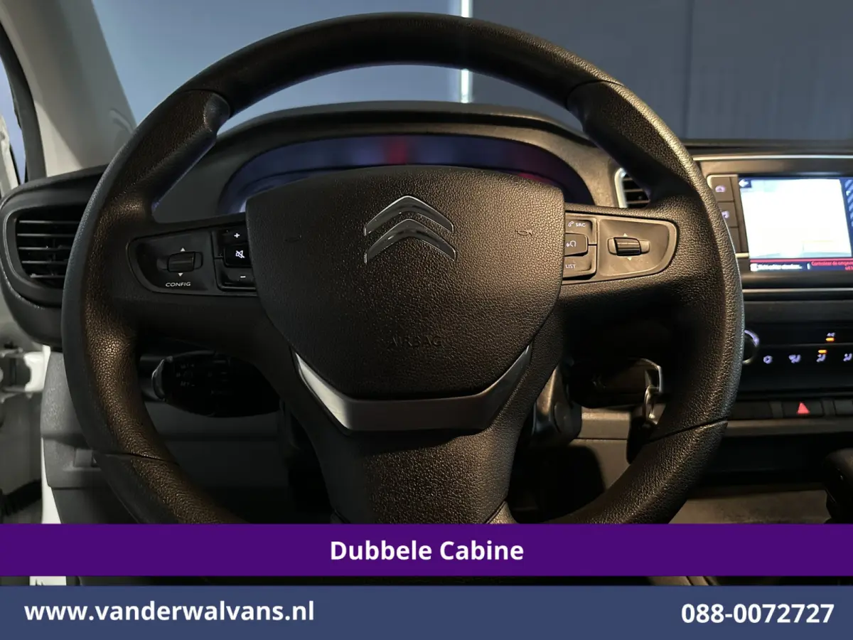 2.0 BlueHDI 123pk L3H1 Dubbele Cabine Euro6 Airco | 6-Zits | 2x Zijdeur | Camera | Navigatie | Apple Carplay Android Auto, Cruisecontrol, Parkeersensoren, 2500kg Trekhaak