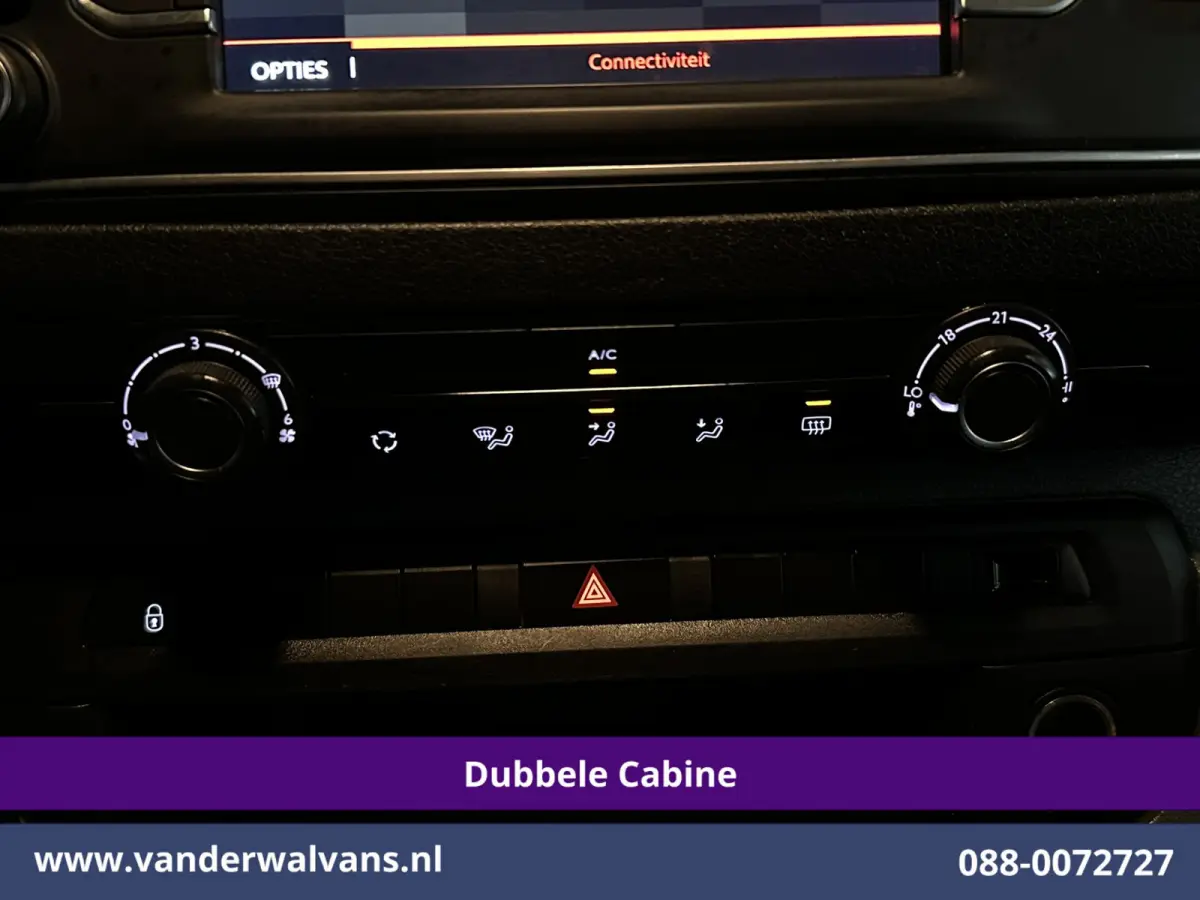 2.0 BlueHDI 123pk L3H1 Dubbele Cabine Euro6 Airco | 6-Zits | 2x Zijdeur | Camera | Navigatie | Apple Carplay Android Auto, Cruisecontrol, Parkeersensoren, 2500kg Trekhaak