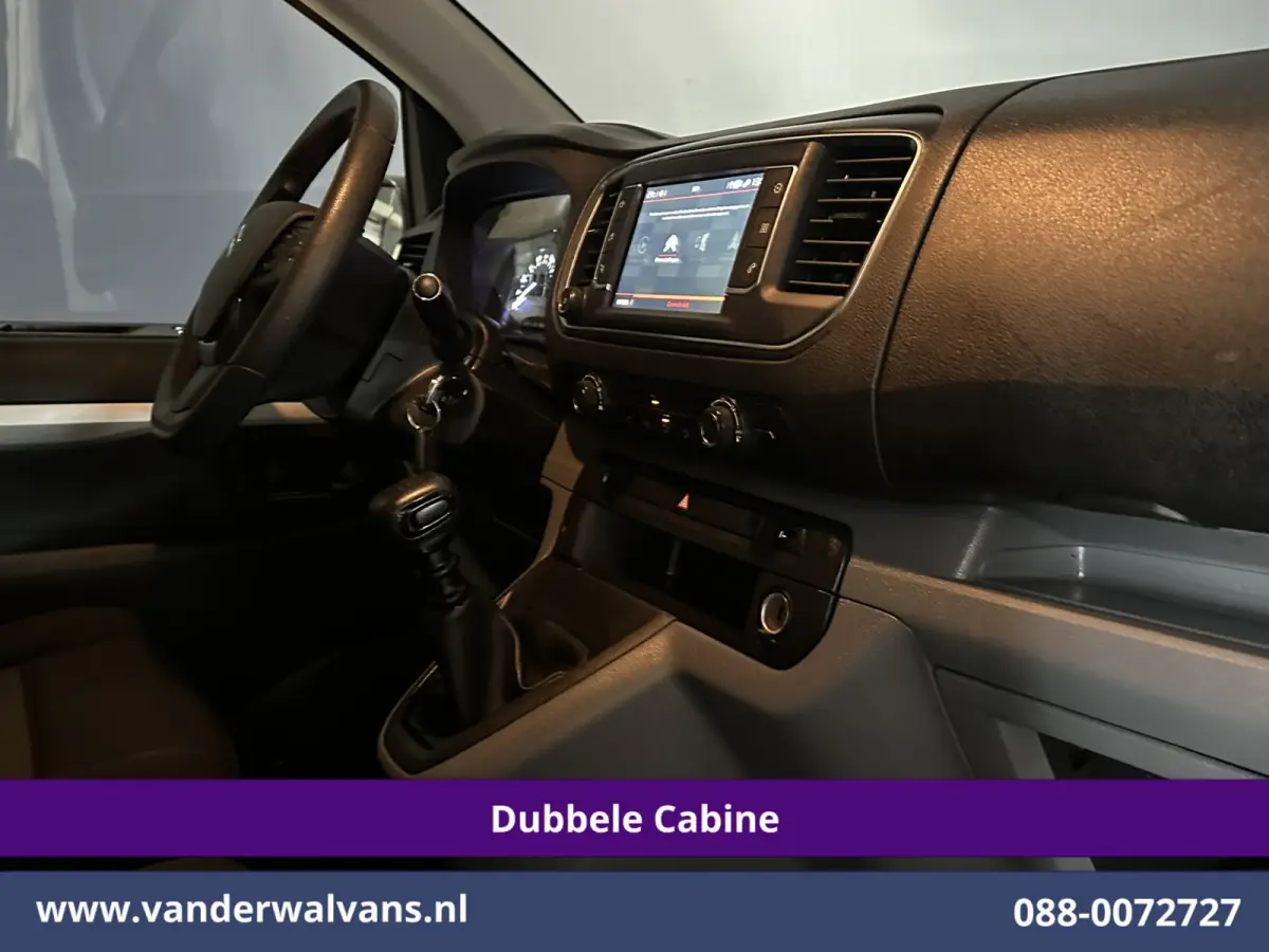 2.0 BlueHDI 123pk L3H1 Dubbele Cabine Euro6 Airco | 6-Zits | 2x Zijdeur | Camera | Navigatie | Apple Carplay Android Auto, Cruisecontrol, Parkeersensoren, 2500kg Trekhaak