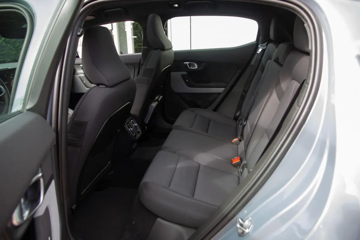 Standard Range Single Motor 63kWh