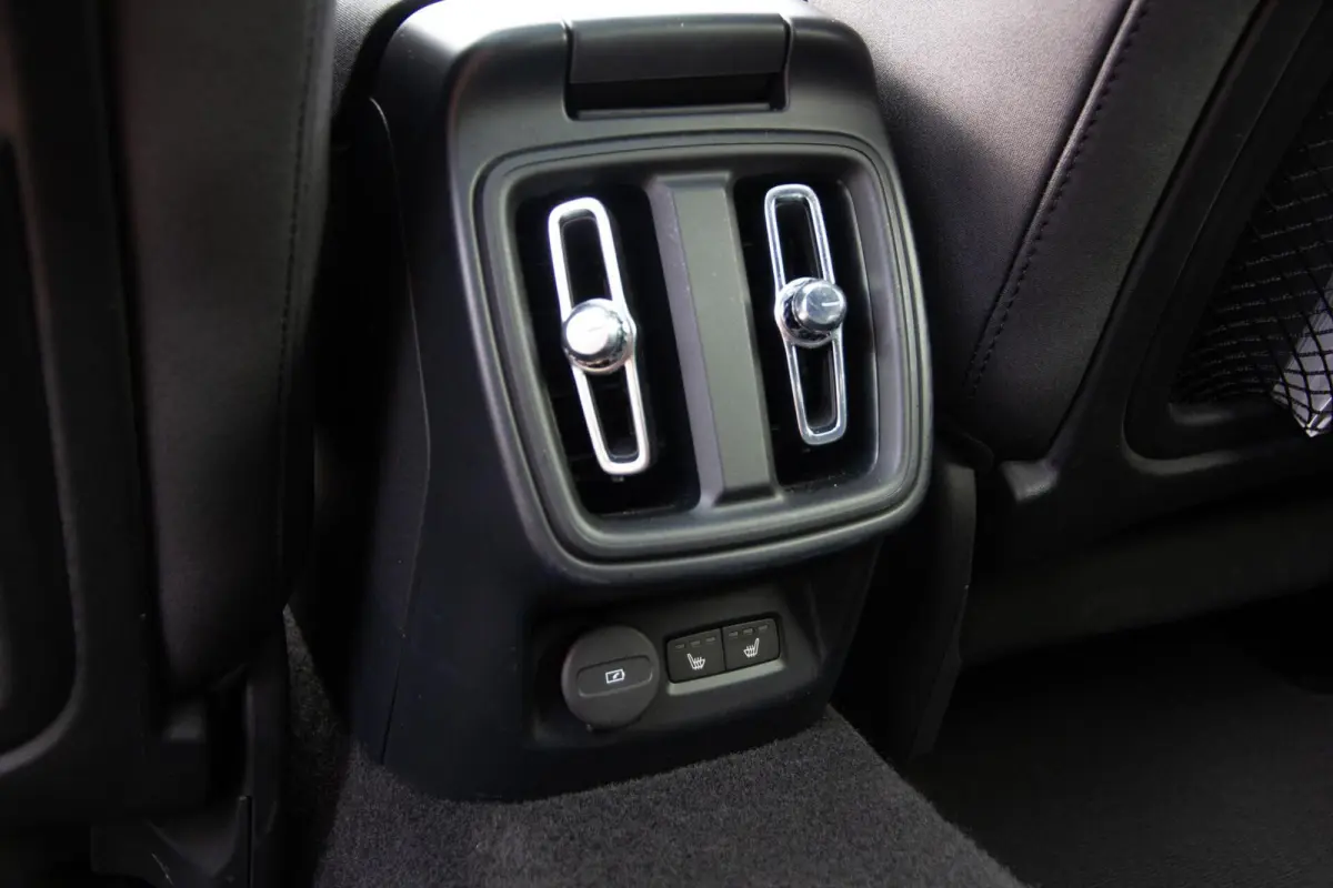 Standard Range Single Motor 63kWh