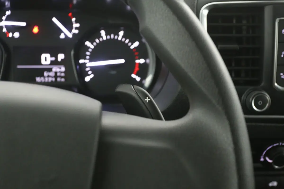 2.0 CDTI L2H1 | Automaat | Airco | Camera | 3 Zits | Cruise | Carplay | Parkeersens.