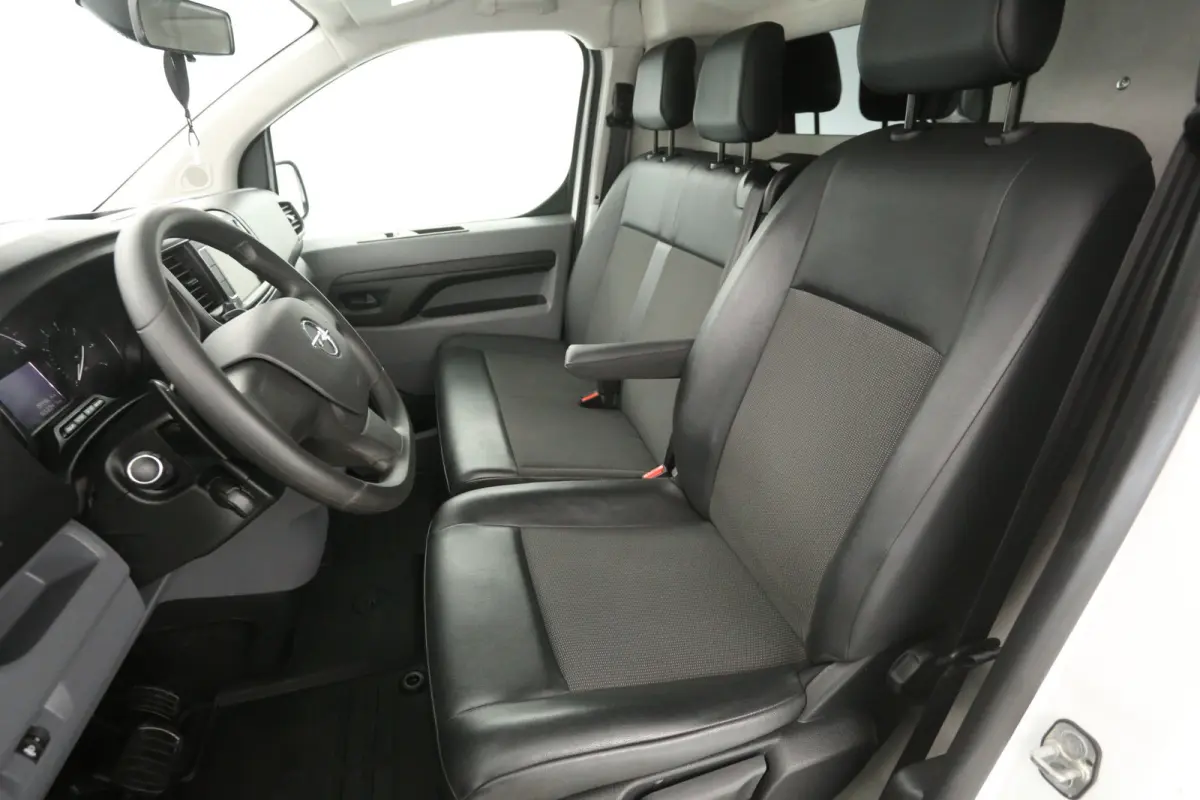 2.0 CDTI L2H1 | Automaat | Airco | Camera | 3 Zits | Cruise | Carplay | Parkeersens.