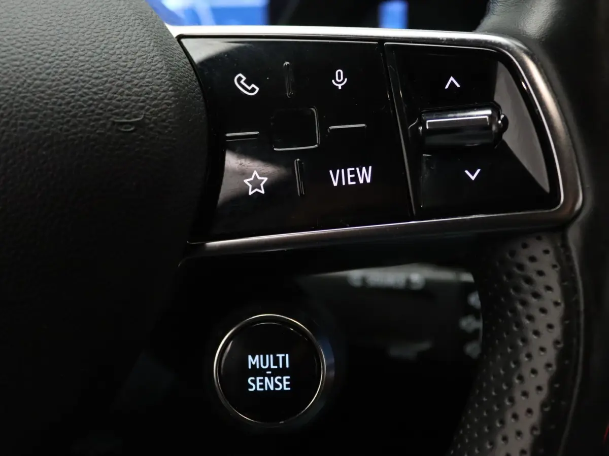 EV60 Optimum Charge Techno Apple Carplay/Android Auto | Climate