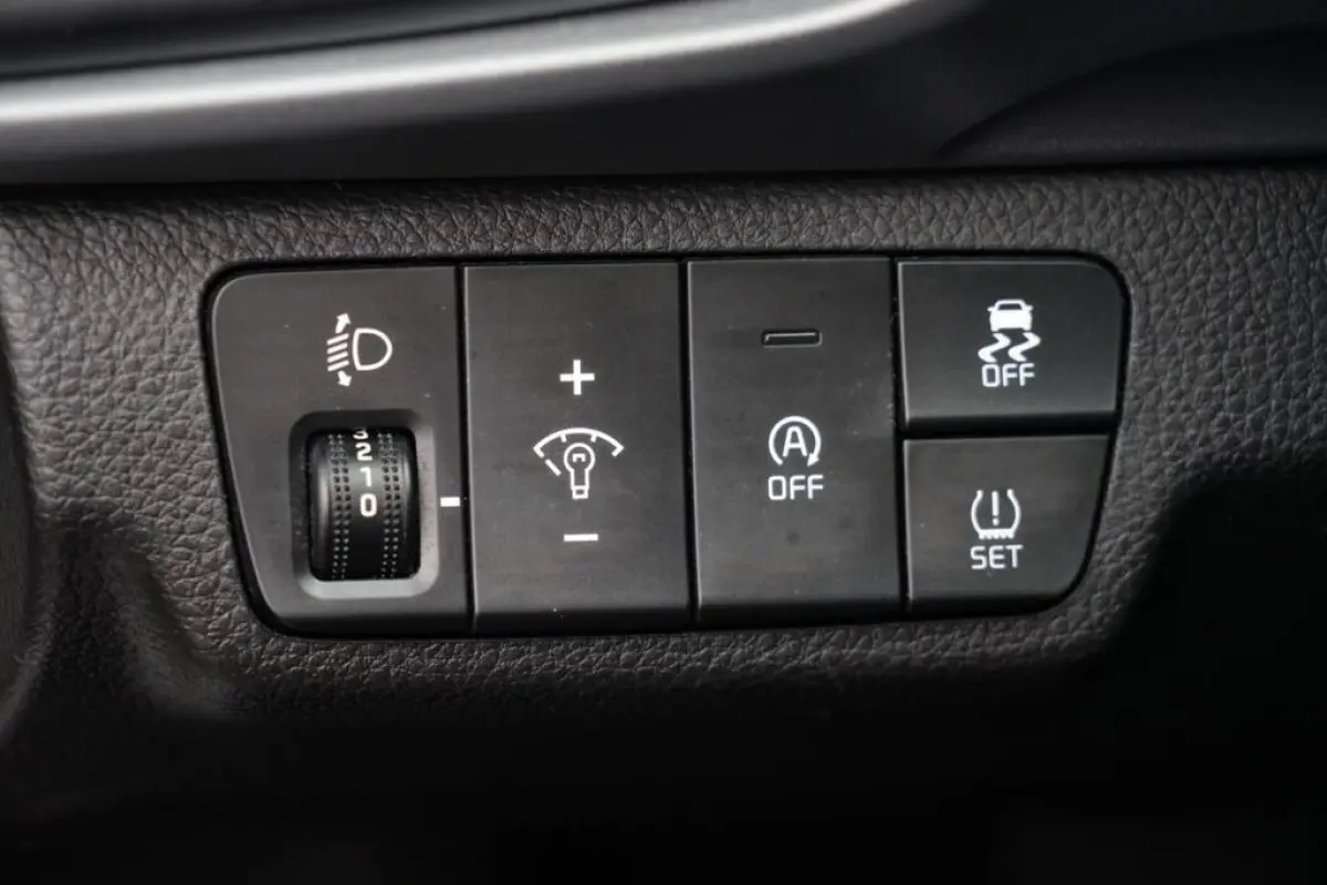 1.0 T-GDi MHEV ComfortLine, NL, 1e eig. CarPlay