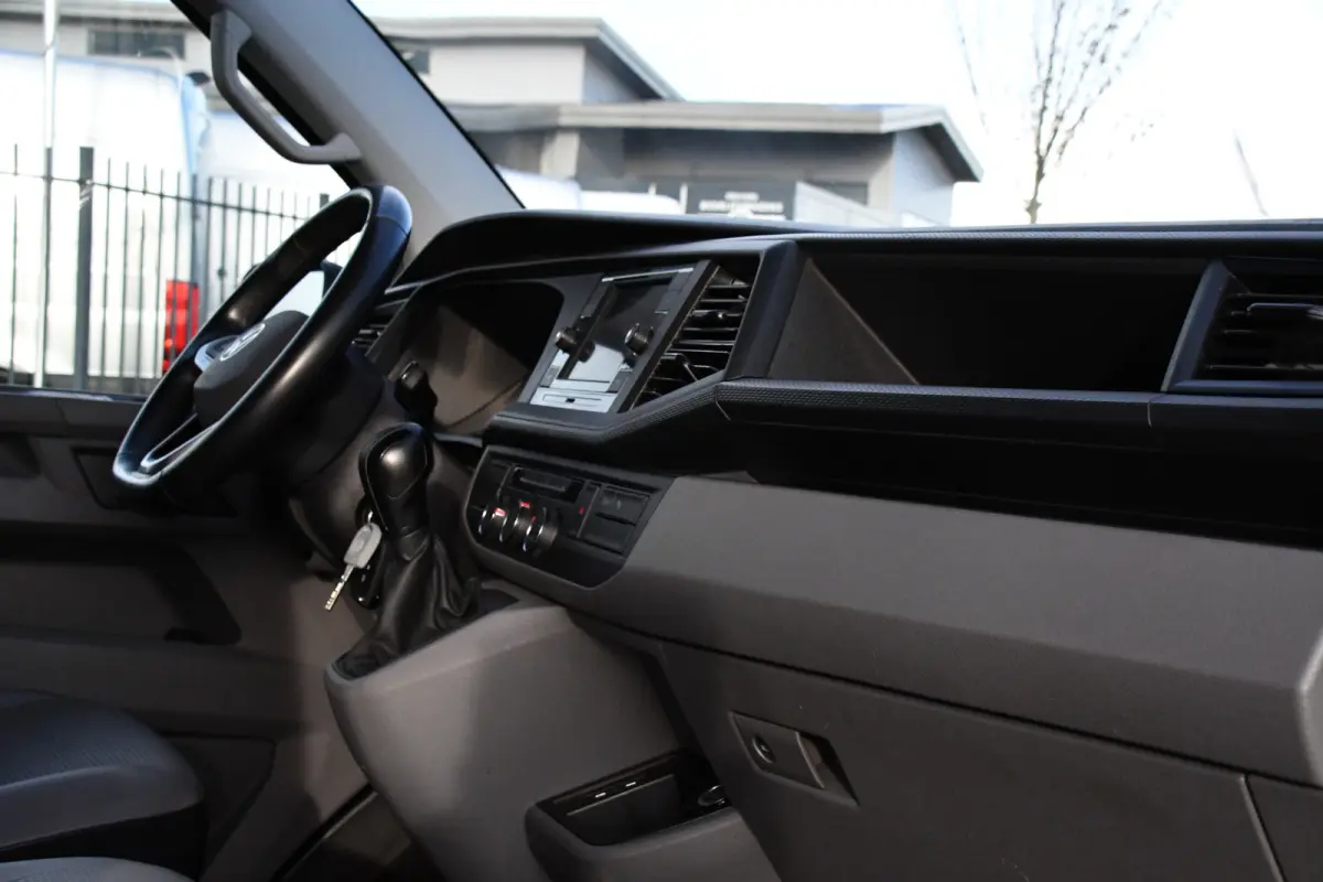 2.0 TDI L2H1 ABT Edition Carplay, Stoelverwarming, Sensoren, Adapteive Cruise, LED, 150pk, Automaat, Standkachel, Multimedia, Uniek!