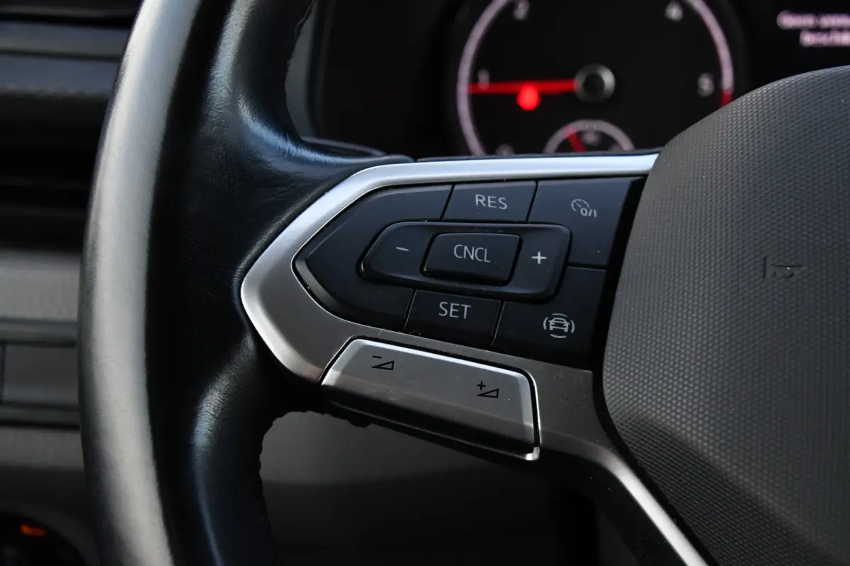 2.0 TDI L2H1 ABT Edition Carplay, Stoelverwarming, Sensoren, Adapteive Cruise, LED, 150pk, Automaat, Standkachel, Multimedia, Uniek!