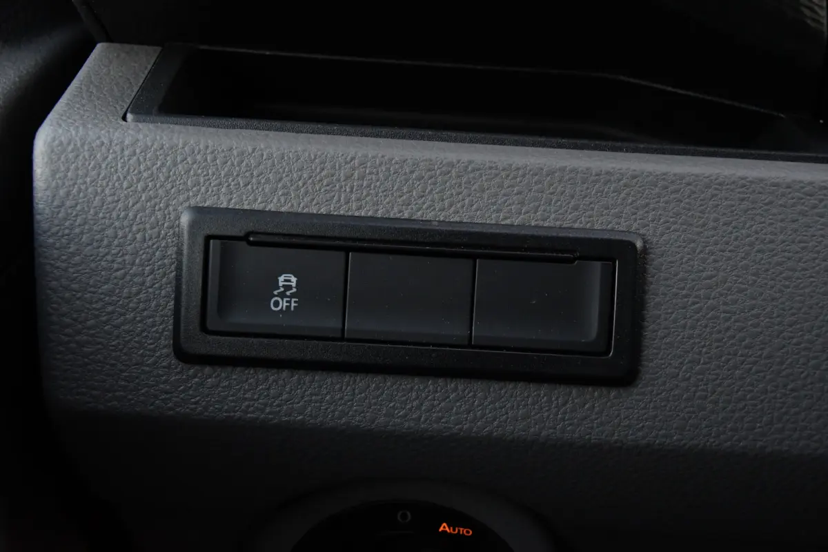2.0 TDI L2H1 ABT Edition Carplay, Stoelverwarming, Sensoren, Adapteive Cruise, LED, 150pk, Automaat, Standkachel, Multimedia, Uniek!