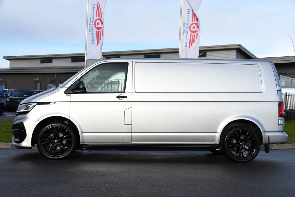 2.0 TDI L2H1 ABT Edition Carplay, Stoelverwarming, Sensoren, Adapteive Cruise, LED, 150pk, Automaat, Standkachel, Multimedia, Uniek!
