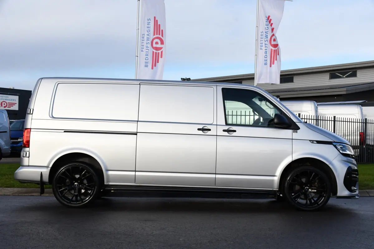 2.0 TDI L2H1 ABT Edition Carplay, Stoelverwarming, Sensoren, Adapteive Cruise, LED, 150pk, Automaat, Standkachel, Multimedia, Uniek!