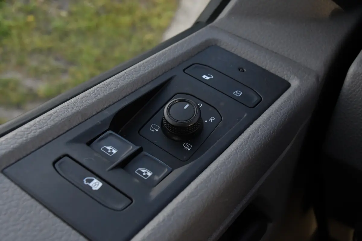 2.0 TDI L2H1 ABT Edition Carplay, Stoelverwarming, Sensoren, Adapteive Cruise, LED, 150pk, Automaat, Standkachel, Multimedia, Uniek!