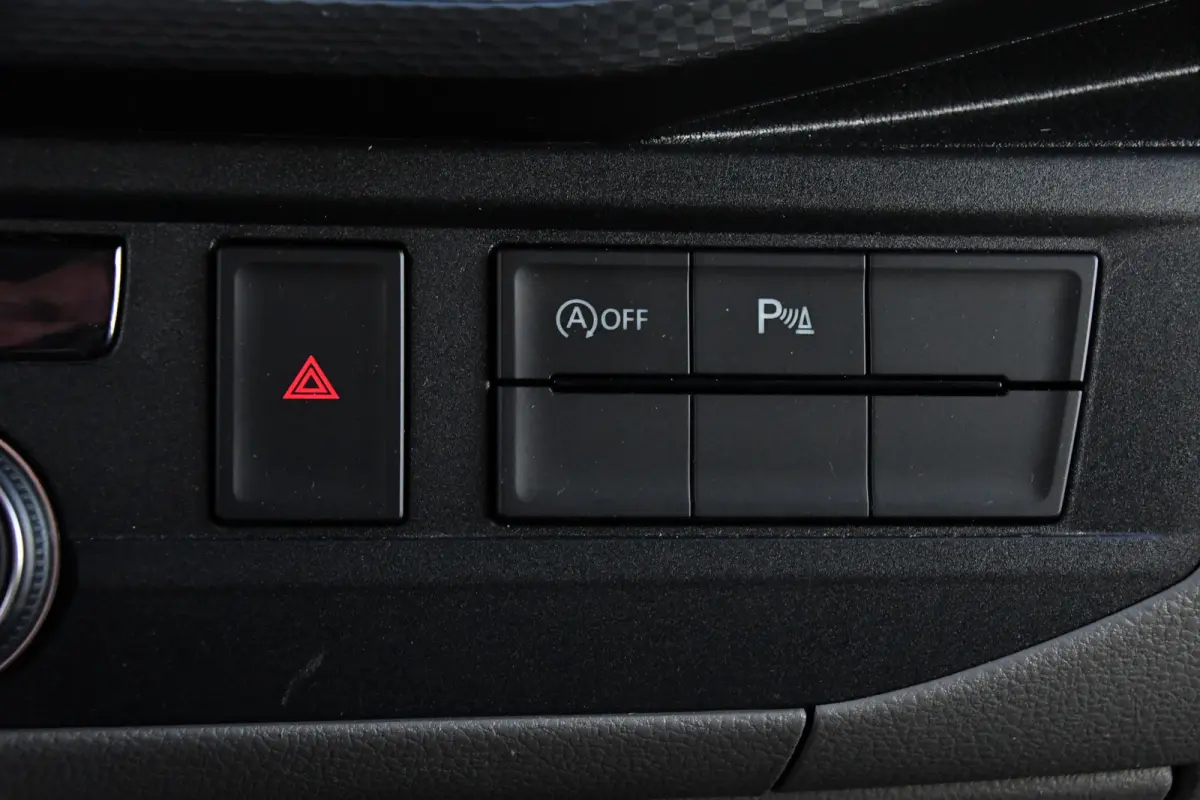 2.0 TDI L2H1 ABT Edition Carplay, Stoelverwarming, Sensoren, Adapteive Cruise, LED, 150pk, Automaat, Standkachel, Multimedia, Uniek!