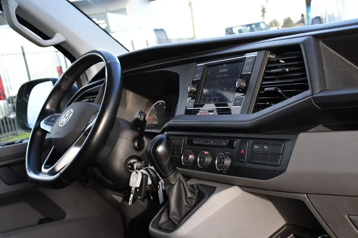 2.0 TDI L2H1 ABT Edition Carplay, Stoelverwarming, Sensoren, Adapteive Cruise, LED, 150pk, Automaat, Standkachel, Multimedia, Uniek!
