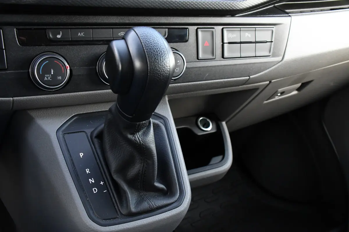 2.0 TDI L2H1 ABT Edition Carplay, Stoelverwarming, Sensoren, Adapteive Cruise, LED, 150pk, Automaat, Standkachel, Multimedia, Uniek!