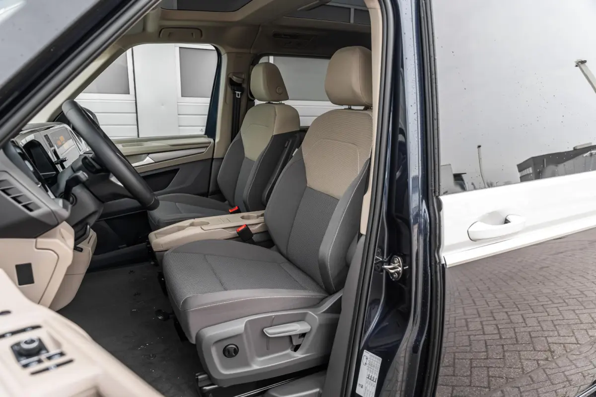 1.5 eHybrid 245pk L2 Bulli Edition | Panoramadak | Trekhaak Wegklapbaar | 19" Velgen