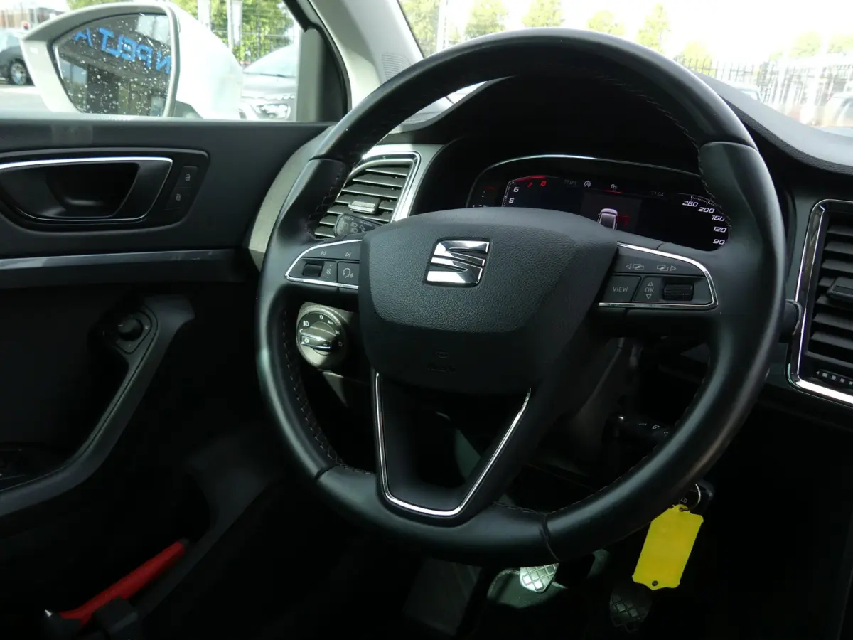 1.0 EcoTSI Style Business Intense / Virtual Cockpit /