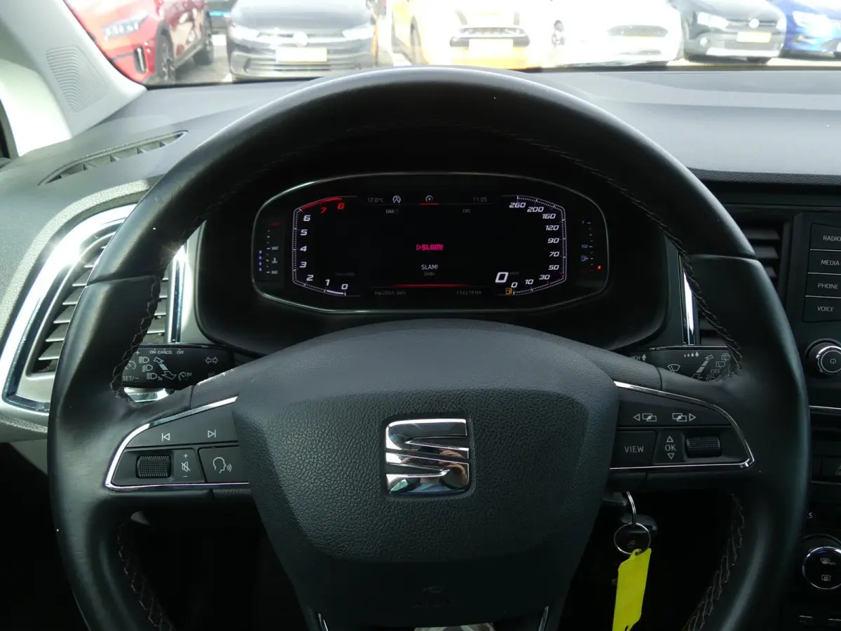 1.0 EcoTSI Style Business Intense / Virtual Cockpit /