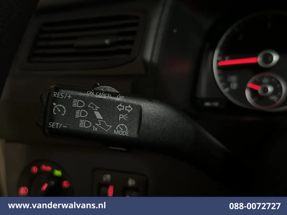 2.0 TDI L2H1 Euro6 Airco | Navigatie | Apple Carplay | Cruisecontrol | LED Android Auto, Verwarmde voorruit, 1400kg Trekhaak, Parkeersensoren
