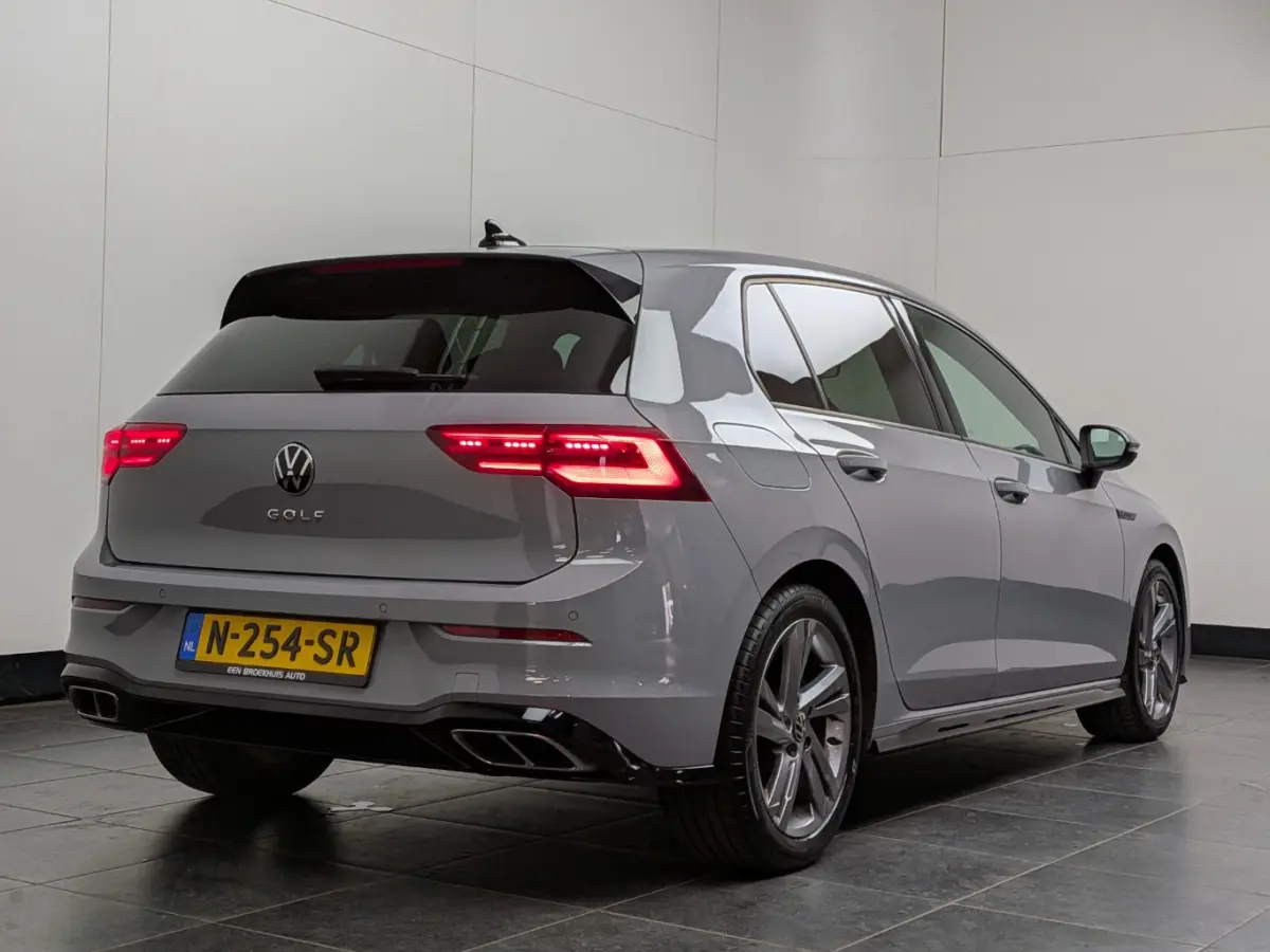 1.5 TSI 130 pk R-Line Business | Panoramadak | Achteruitrijcamera | Cruise control adaptief | Aplle Carplay |