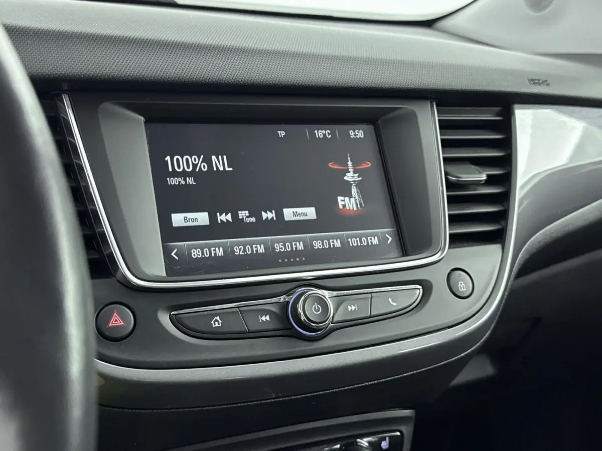 110pk Elegance | 1ste eigenaar | Camera | Winterpakket | Climate | AGR stoel | AppleCarplay/Android |