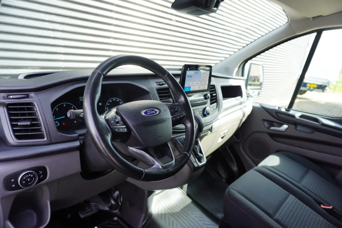 131pk Automaat L1 2x Schuifdeur Apple Carplay Trekhaak Camera Cruise control Parkersensoren