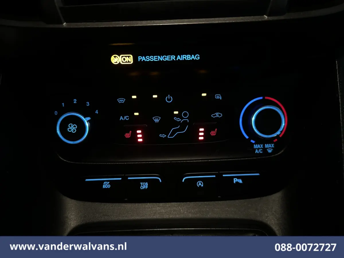 2.0 TDCI 120pk L2H1 Euro6 Airco | Camera | Navigatie | Android Auto | Stoelverwarming | Verwarmde Voorruit Parkeersensoren, 1500kg trekvermogen