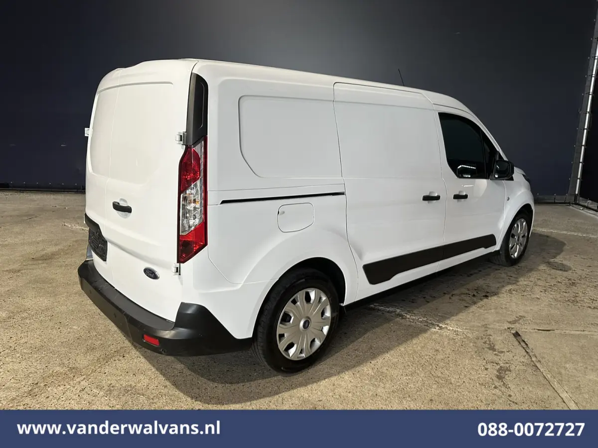 2.0 TDCI 120pk L2H1 Euro6 Airco | Camera | Navigatie | Android Auto | Stoelverwarming | Verwarmde Voorruit Parkeersensoren, 1500kg trekvermogen