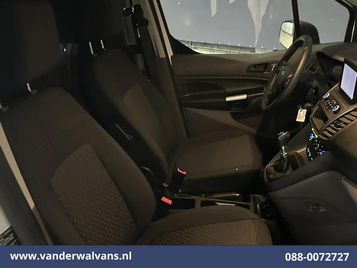 2.0 TDCI 120pk L2H1 Euro6 Airco | Camera | Navigatie | Android Auto | Stoelverwarming | Verwarmde Voorruit Parkeersensoren, 1500kg trekvermogen
