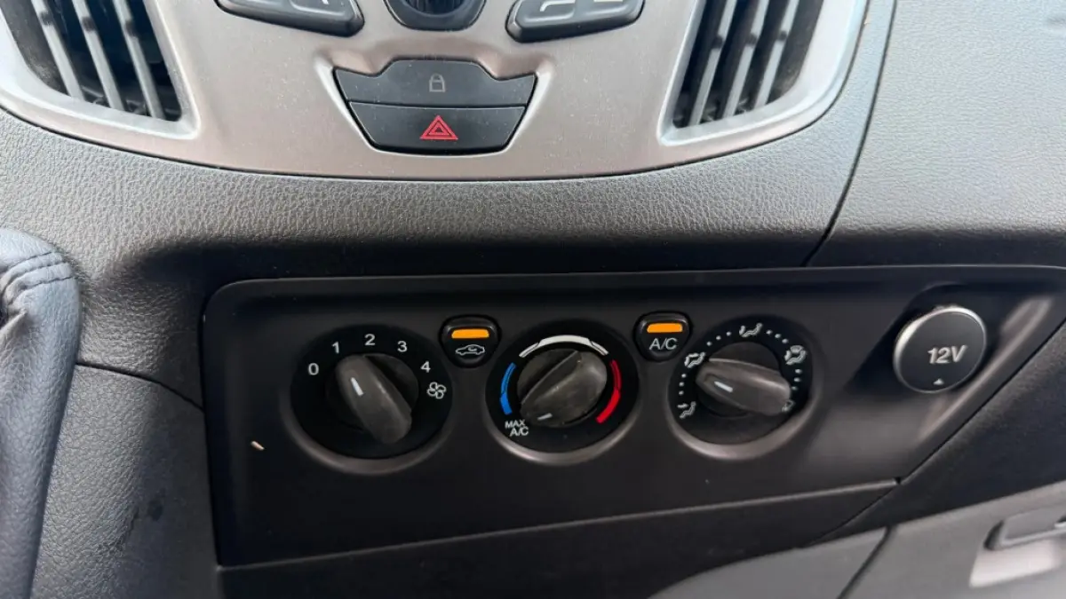 2.0 TDCI 77KW 105PK L2H1 EURO 6 AIRCO/ CRUISE CONTROL/ TREKHAAK/ 100% DEALERONDERHOUDEN