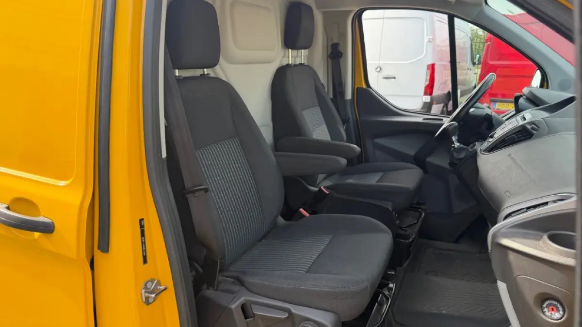 2.0 TDCI 77KW 105PK L2H1 EURO 6 AIRCO/ CRUISE CONTROL/ TREKHAAK/ 100% DEALERONDERHOUDEN