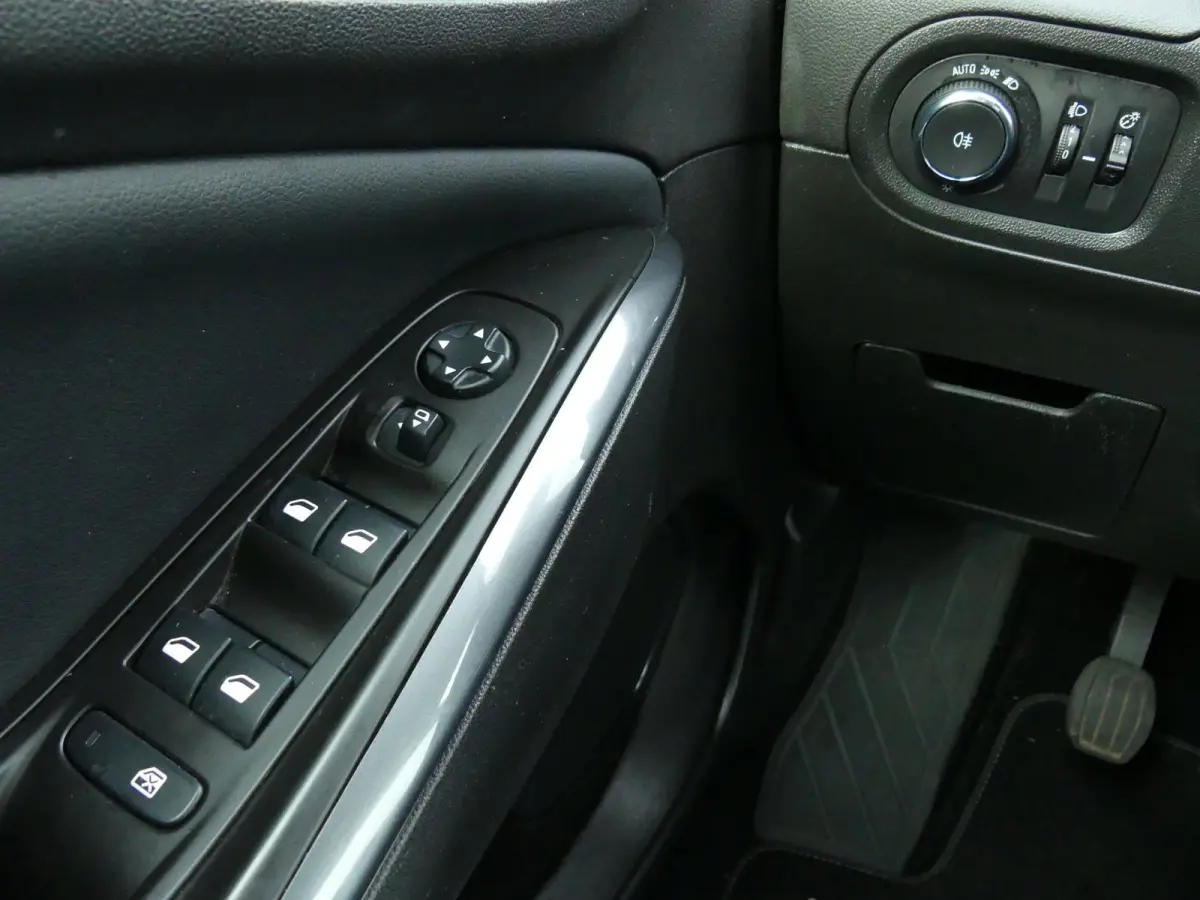 1.2 Turbo Business / Carplay