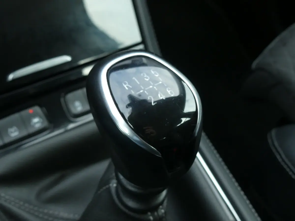 1.2 Turbo Business / Carplay