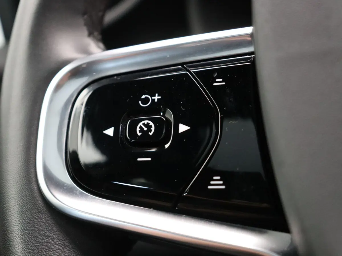 Long Range Dual Motor Launch Edition 78kWh | SOH 92,3% | Stoelverwarming | LED | Memory | 400PK |