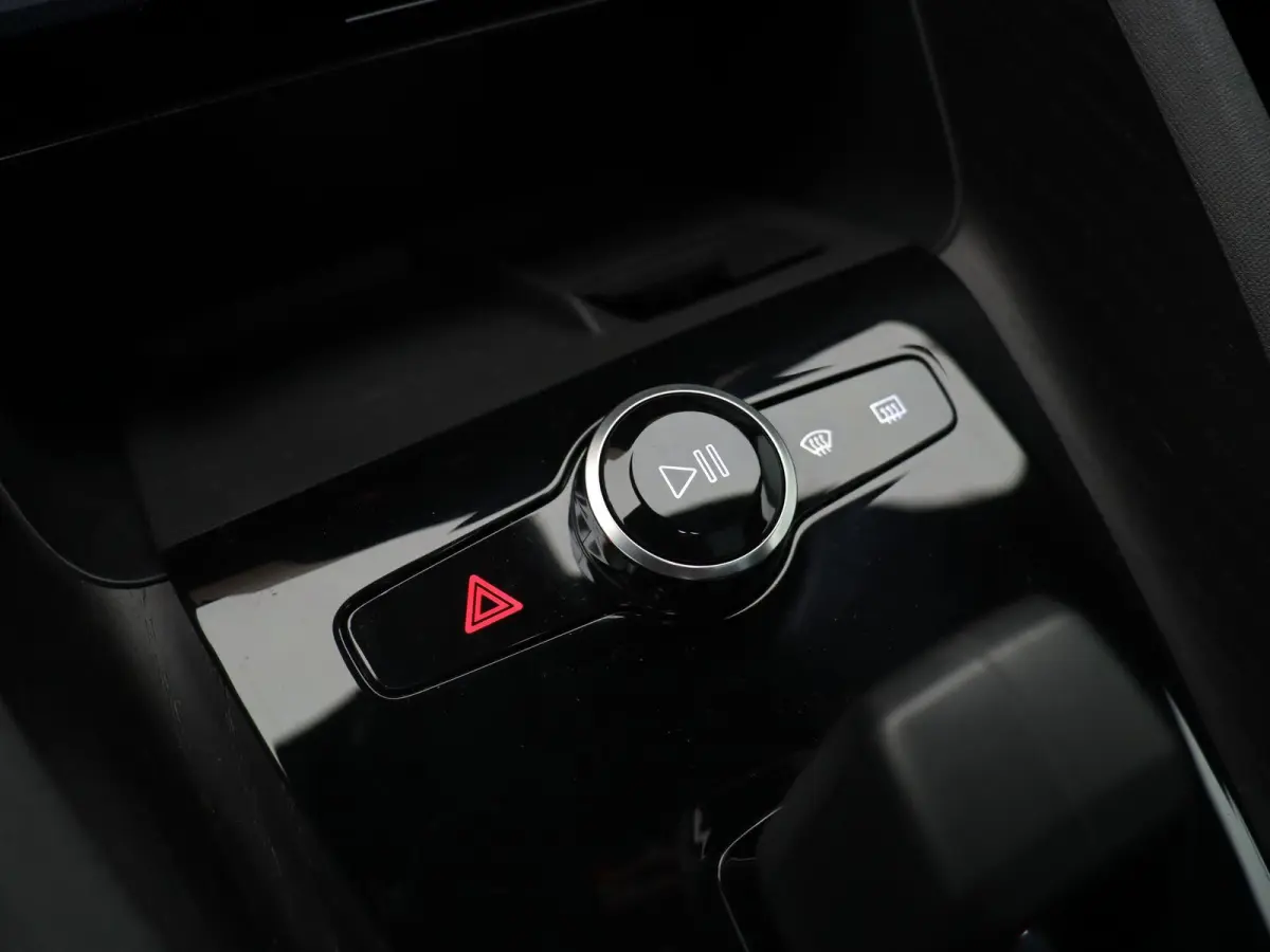 Long Range Dual Motor Launch Edition 78kWh | SOH 92,3% | Stoelverwarming | LED | Memory | 400PK |
