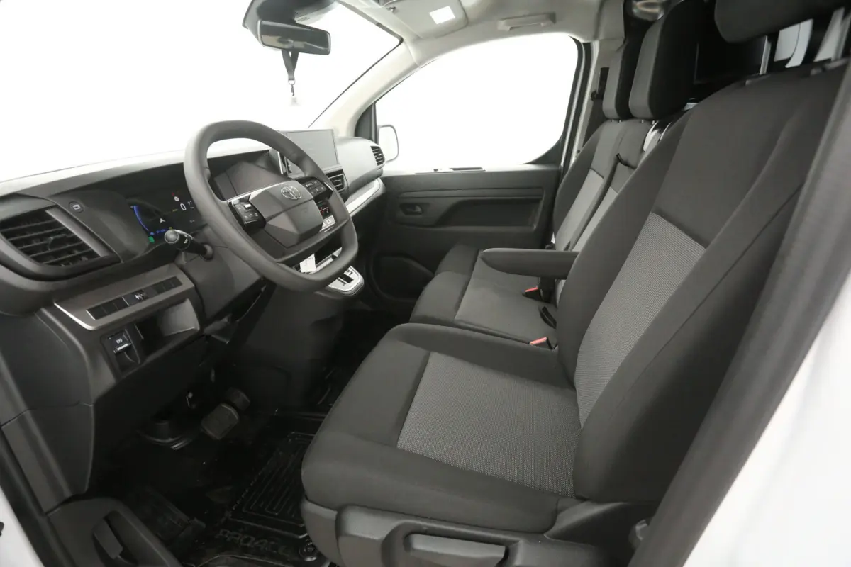 Electric 75 kWh Range L2H1 | NIEUW | Snelladen | SOH 97% | Virtual | Airco | Camera | Cruise | 3 Zits | Carplay | Navi