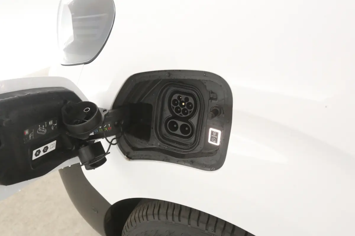 Electric 75 kWh Range L2H1 | NIEUW | Snelladen | SOH 97% | Virtual | Airco | Camera | Cruise | 3 Zits | Carplay | Navi