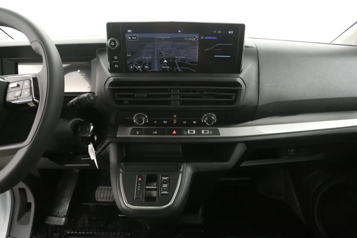 Electric 75 kWh Range L2H1 | NIEUW | Snelladen | SOH 97% | Virtual | Airco | Camera | Cruise | 3 Zits | Carplay | Navi