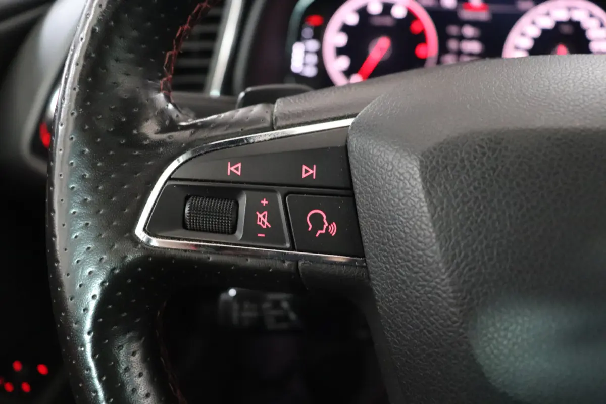 1.5 TSI FR Ultimate Edition Black. Automaat , panoramadak.