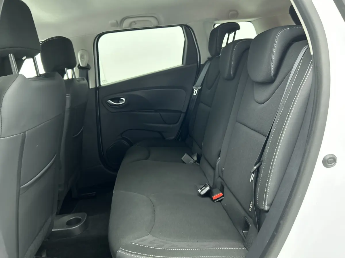 0.9 TCe Limited 90PK / Airco / Navigatie / Radio multimedia / Parkeer sensoren / Apk 06-2028