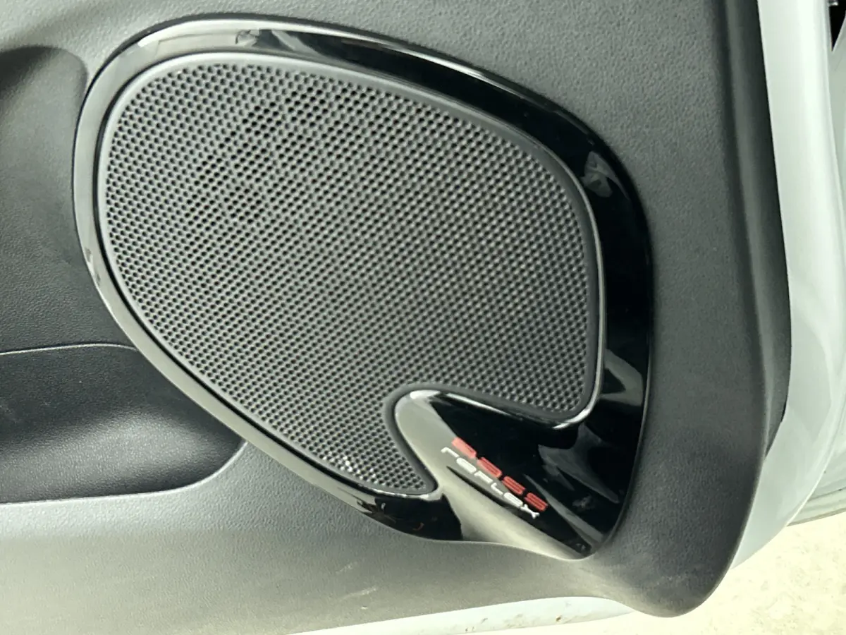 0.9 TCe Limited 90PK / Airco / Navigatie / Radio multimedia / Parkeer sensoren / Apk 06-2028